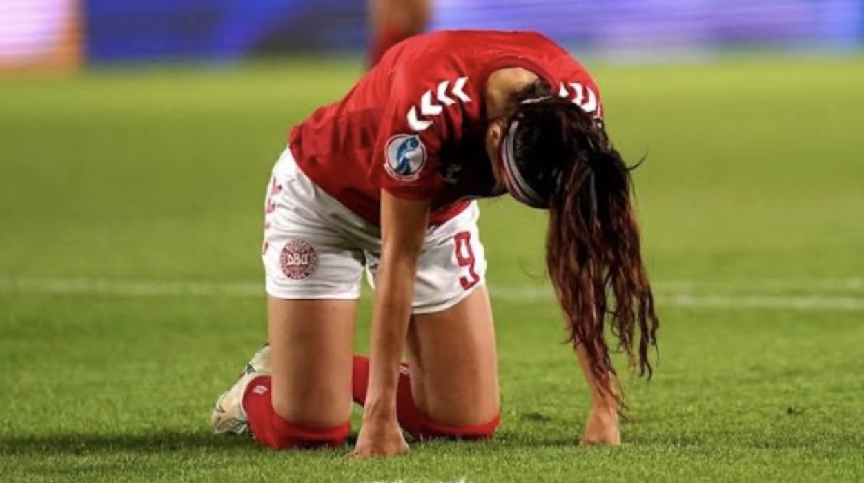 ACL Injuries in Female Athletes: Prevention, Recovery and Returning Stronger